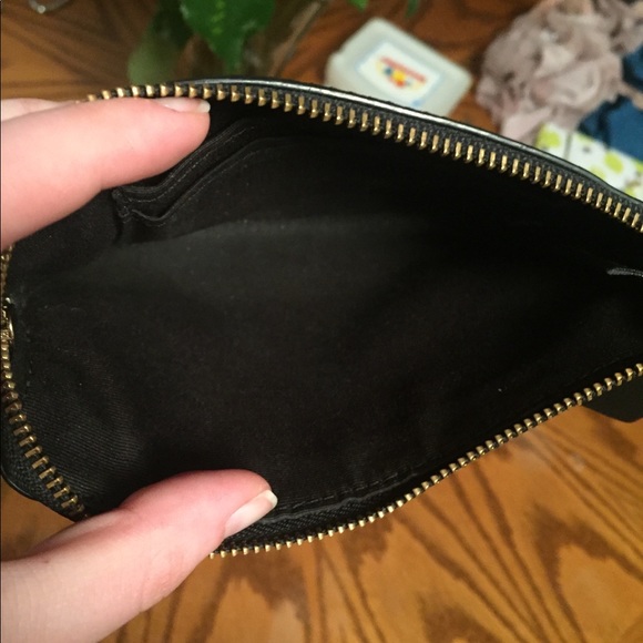 Coach wristlet - Picture 4 of 4